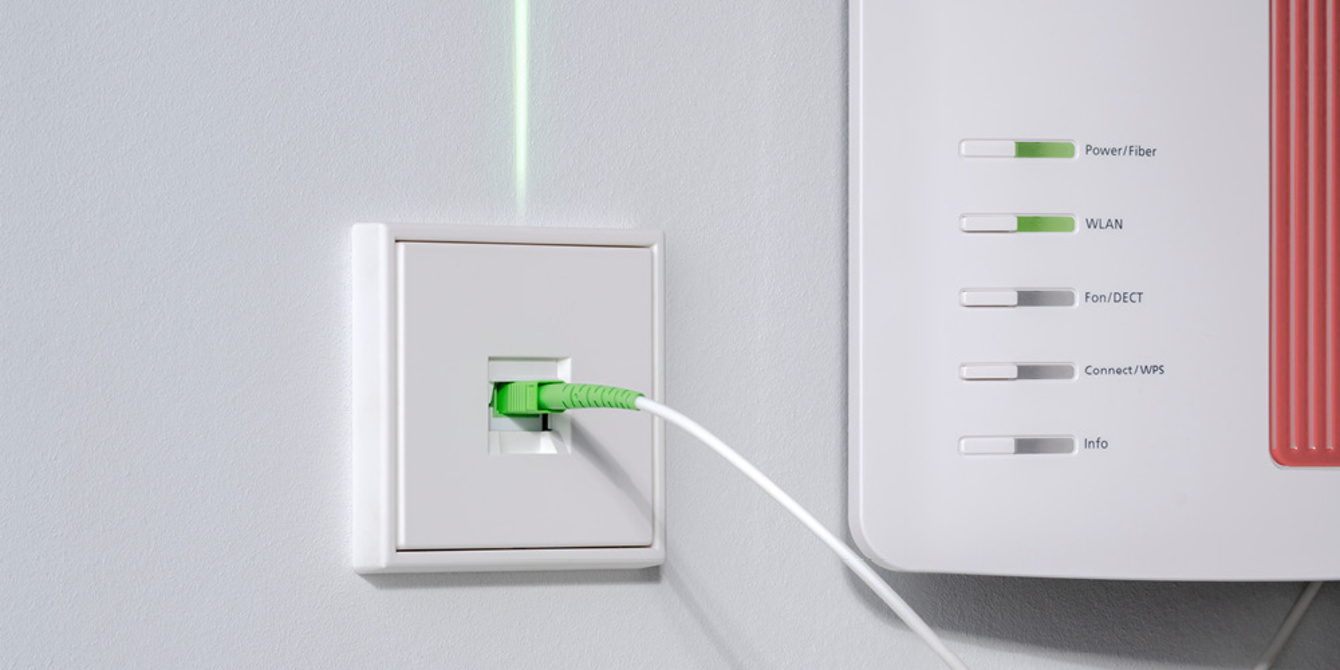 Die neuen Glasfaser-Anschlussdosen bei Schnürch Electronics in Neu-Isenburg