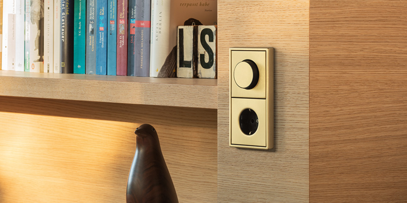 Drehdimmer-Abdeckungen bei Schnürch Electronics in Neu-Isenburg